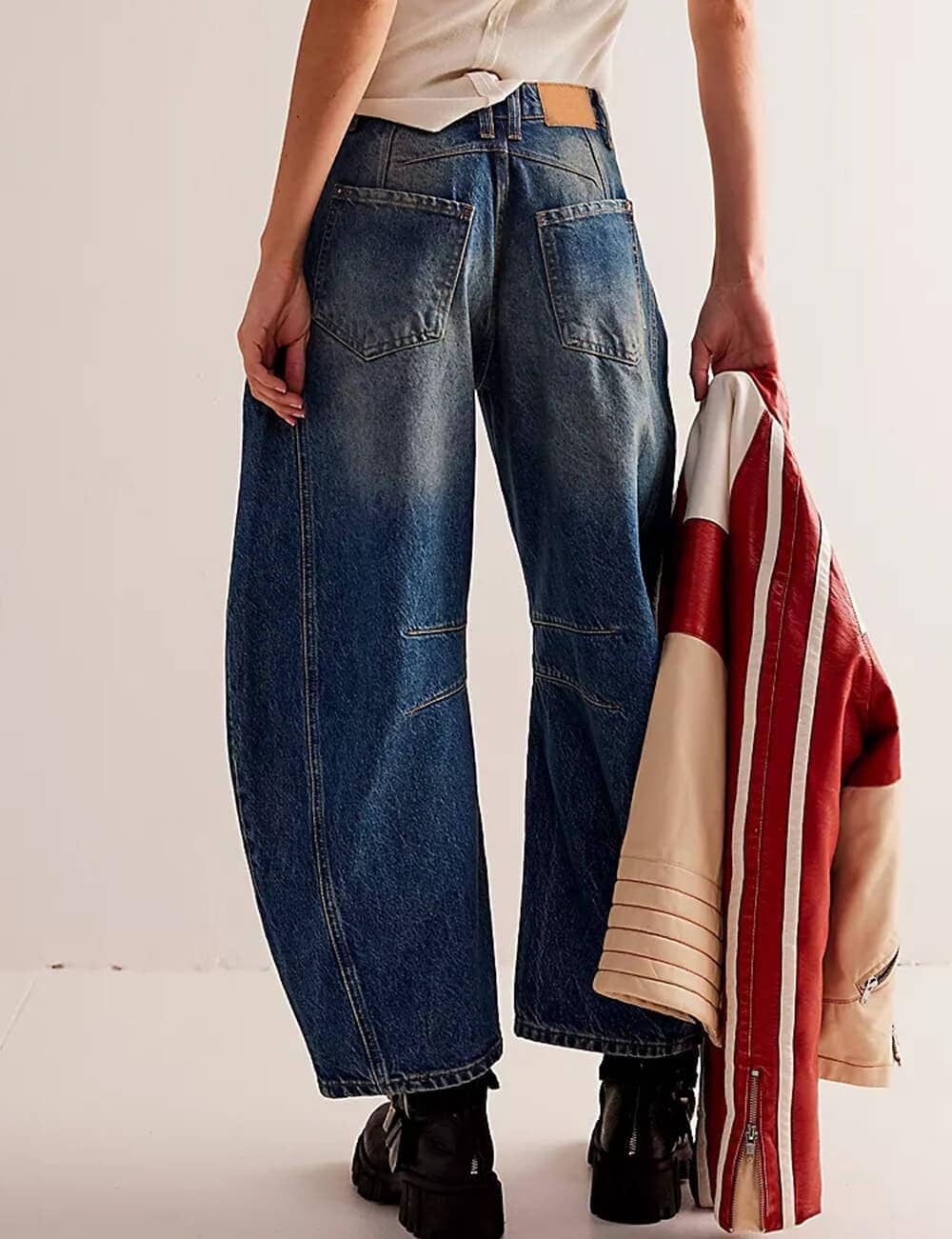 Hip Barrel Jeans