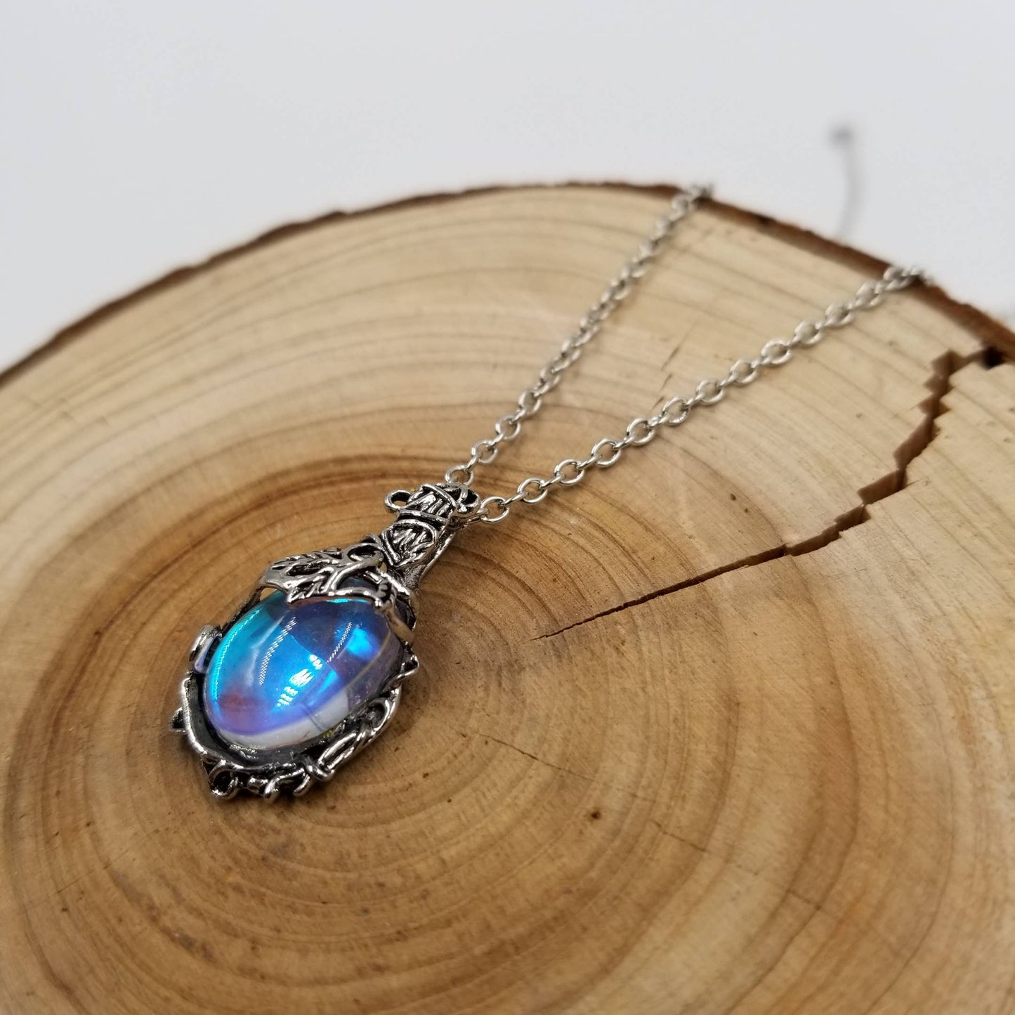 CHAKRA JEWELRY - Vintage Moonlight Stone Necklace