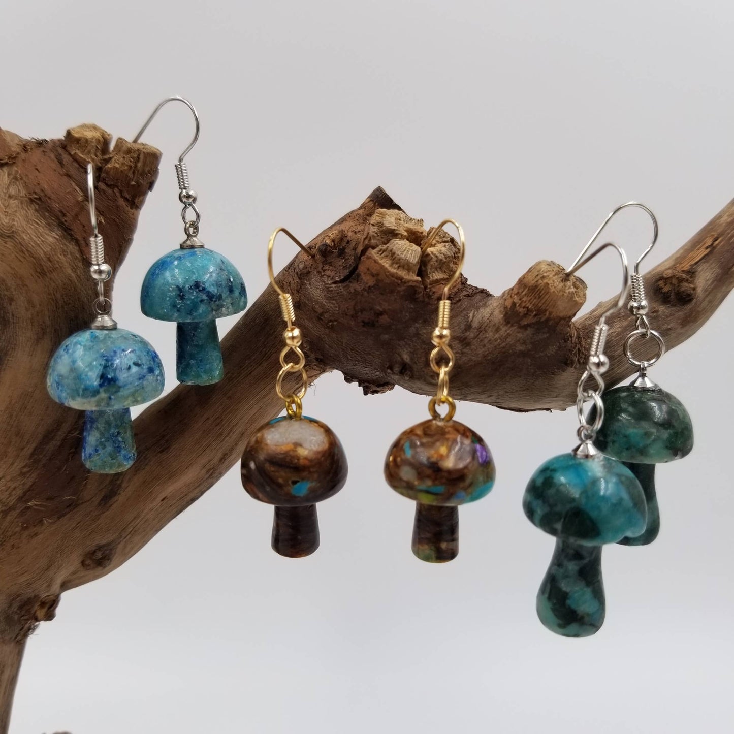 CHAKRA JEWELRY - Natural Stone Mushroom Earrings: Green