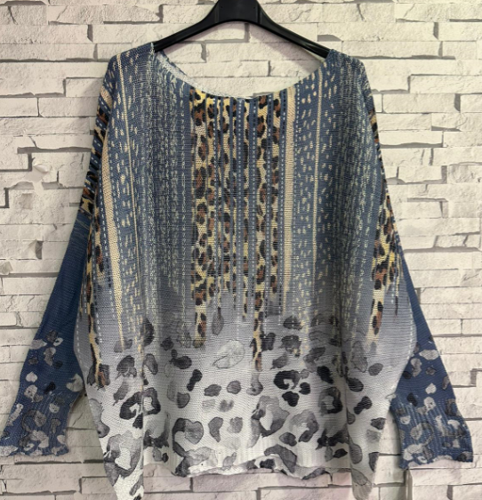 LOOWIE - Z2015 One Size Blue Leopard Printed Sweater LOOWIE