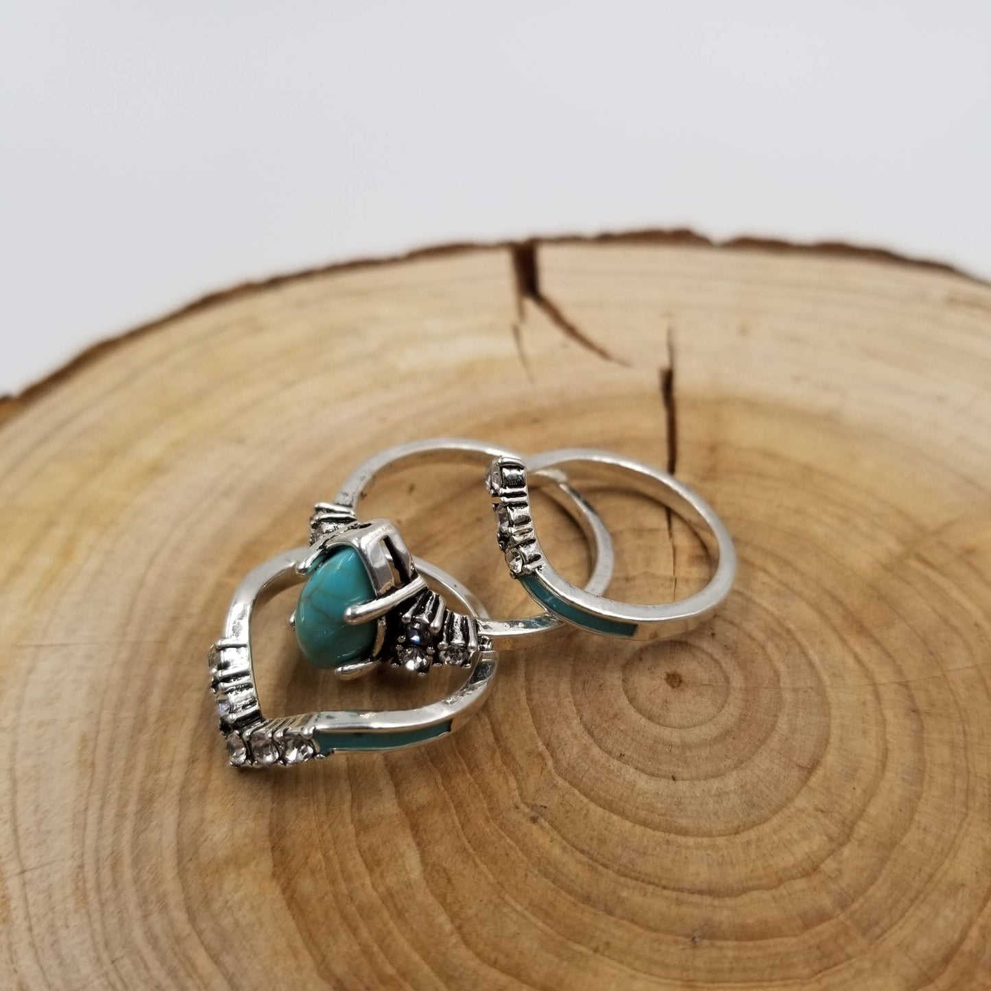 CHAKRA JEWELRY - Silver Vintage Turquoise & Diamond Ring Set Of 3: 7