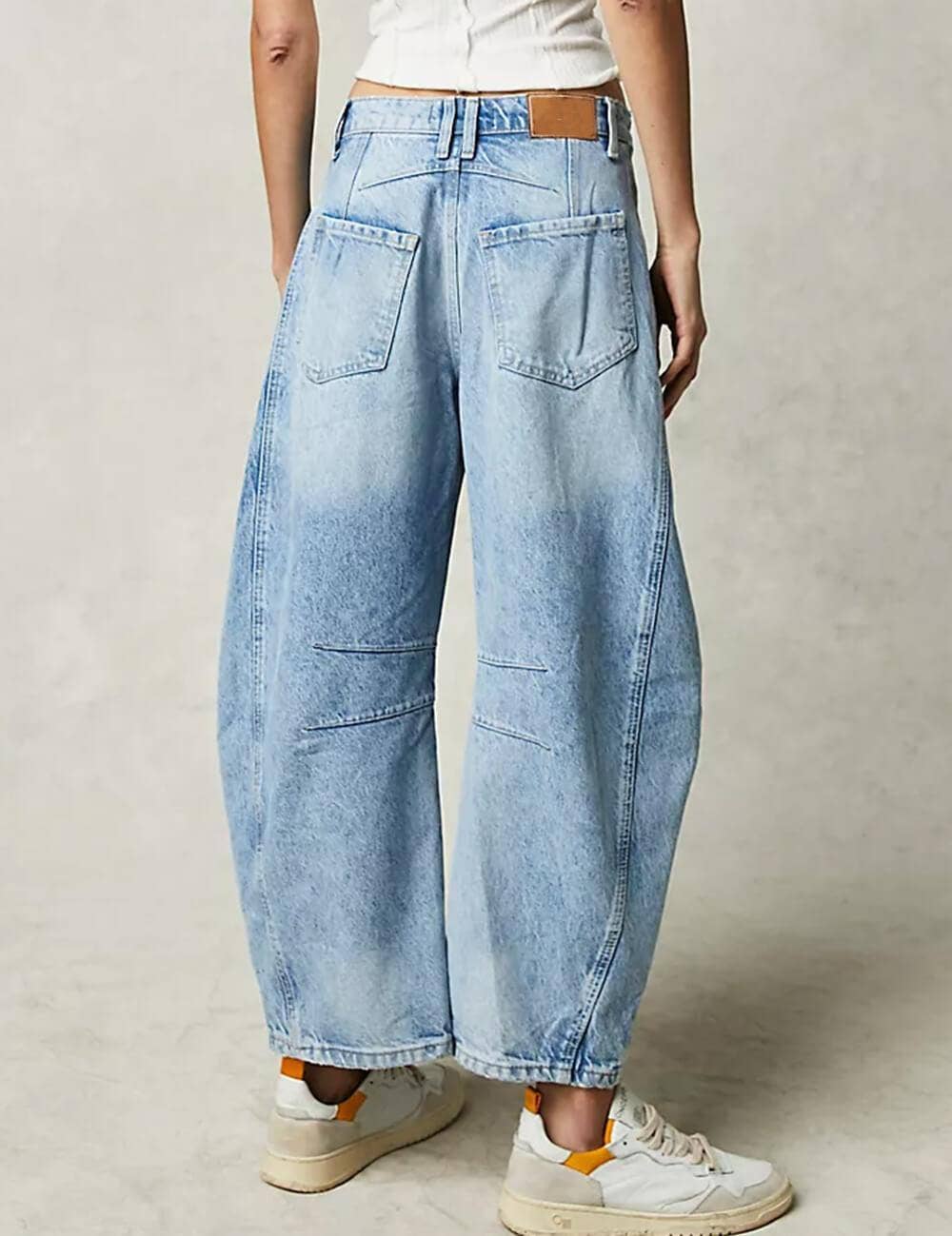 Hip Barrel Jeans