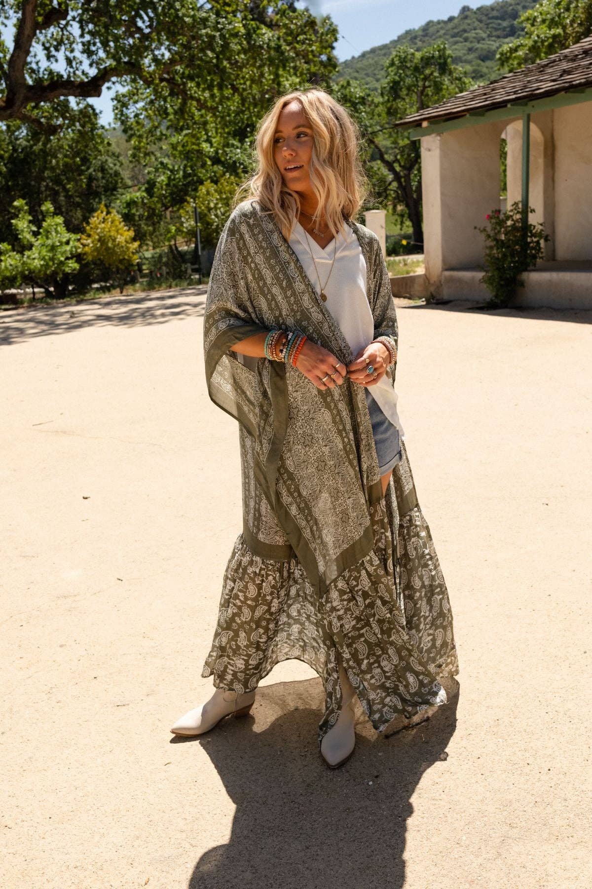 Three Bird Nest - Paisley Tapestry Free Flow Duster Kimono - Olive: OS
