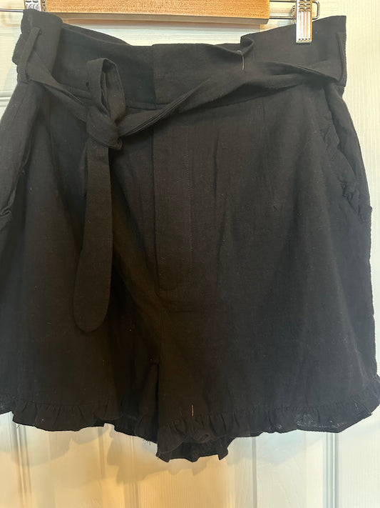 Shorts- flowy black