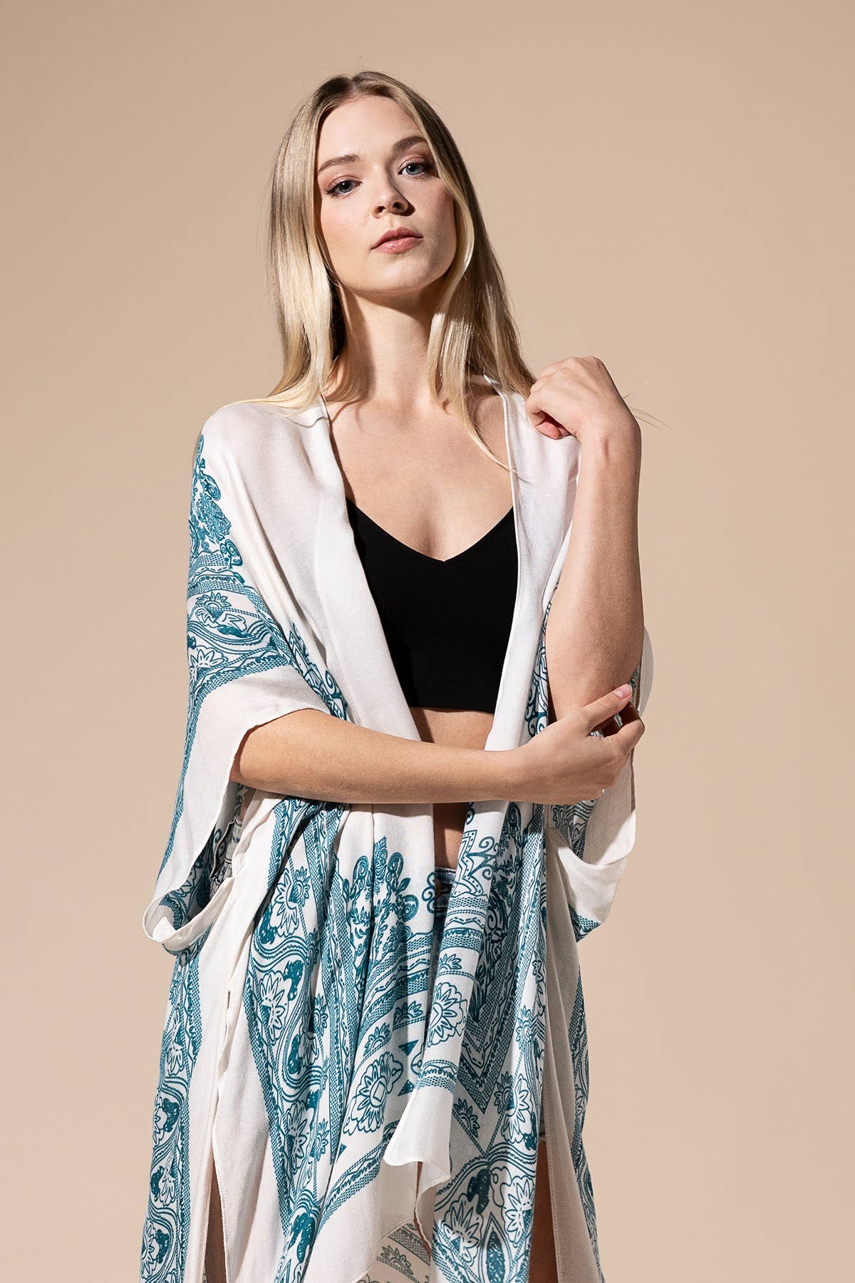 Urbanista - Ornate Mandala Kimono