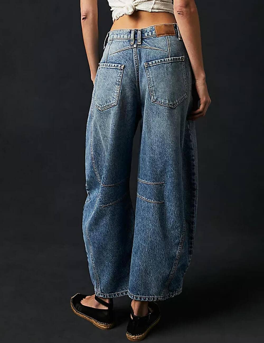 Hip Barrel Jeans