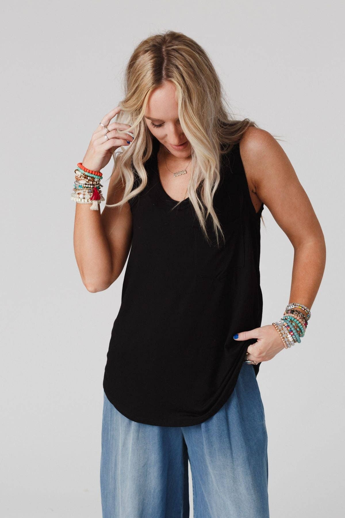 Three Bird Nest - Shelli Scoop Neck Tank Top - Black