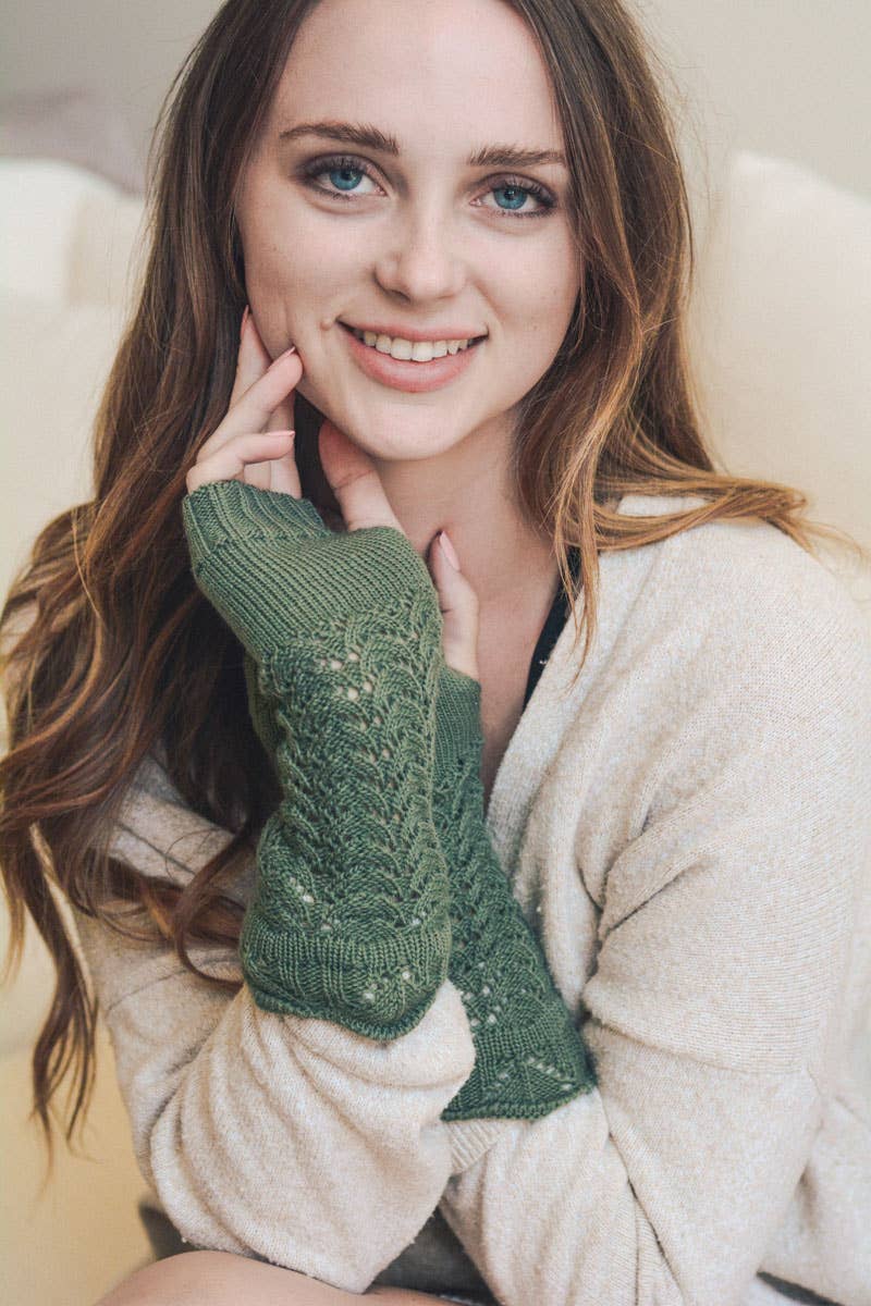 Leto Accessories - Trendy Winter Arm Warmers for Easy Texting 📱